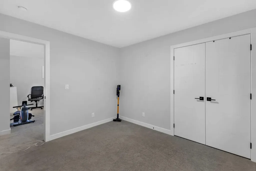 14 Carrington Road NW Calgary AB T3P 1L8