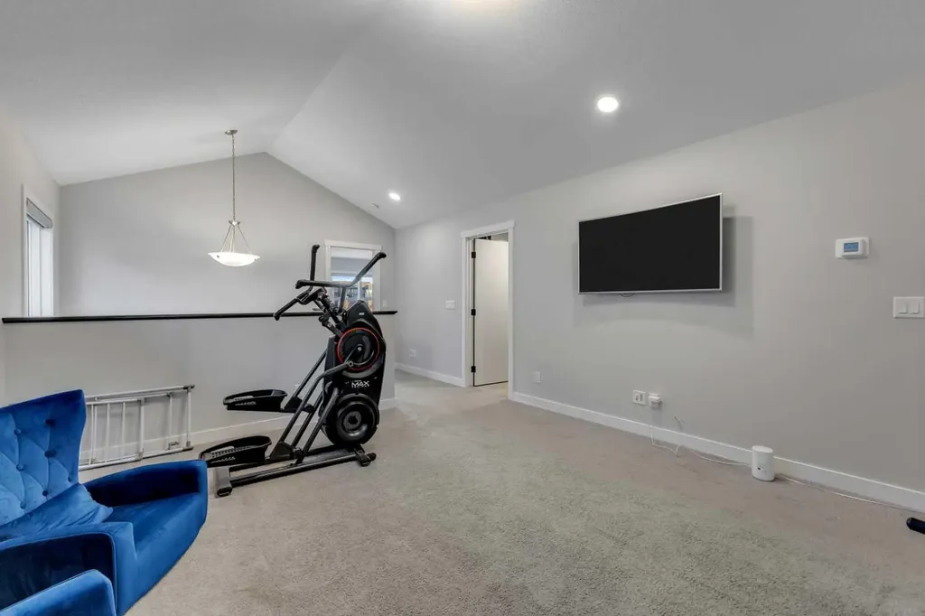 14 Carrington Road NW Calgary AB T3P 1L8