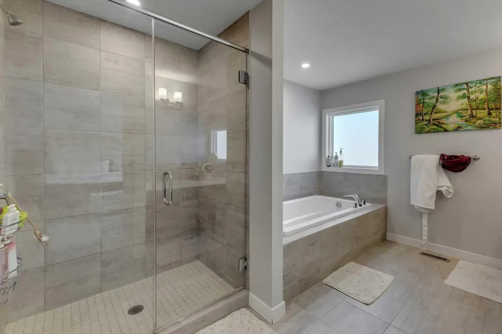 14 Carrington Road NW Calgary AB T3P 1L8