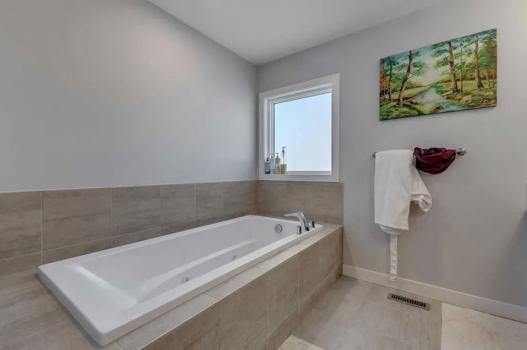 14 Carrington Road NW Calgary AB T3P 1L8