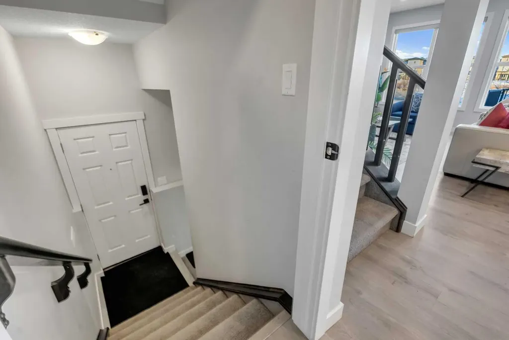 14 Carrington Road NW Calgary AB T3P 1L8