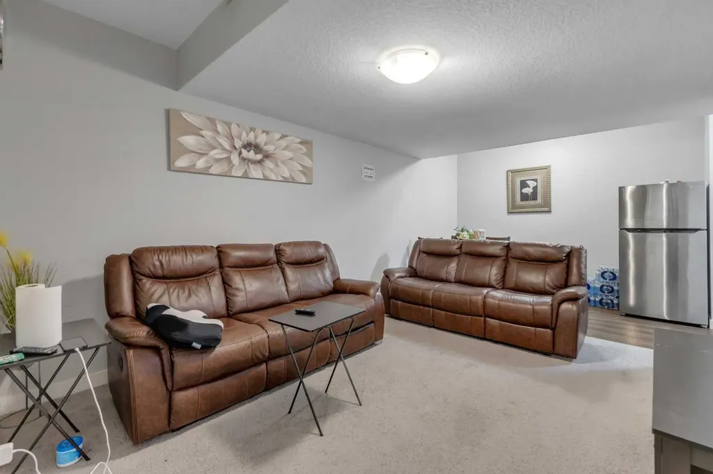 14 Carrington Road NW Calgary AB T3P 1L8