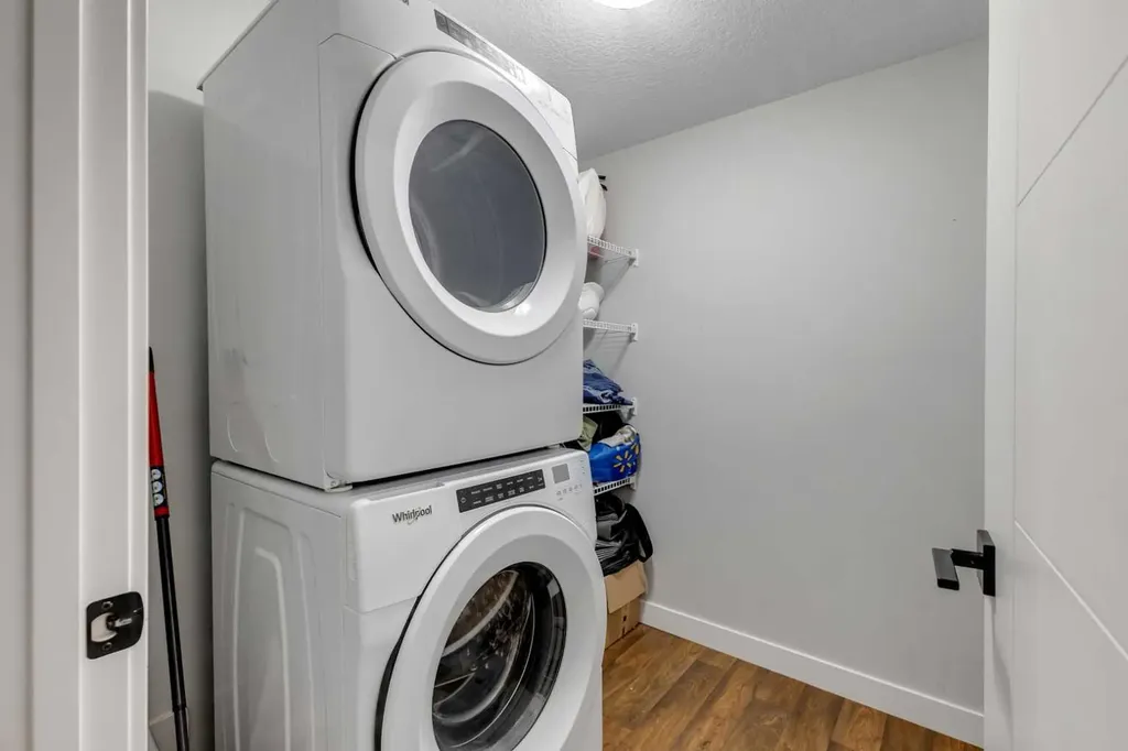 14 Carrington Road NW Calgary AB T3P 1L8