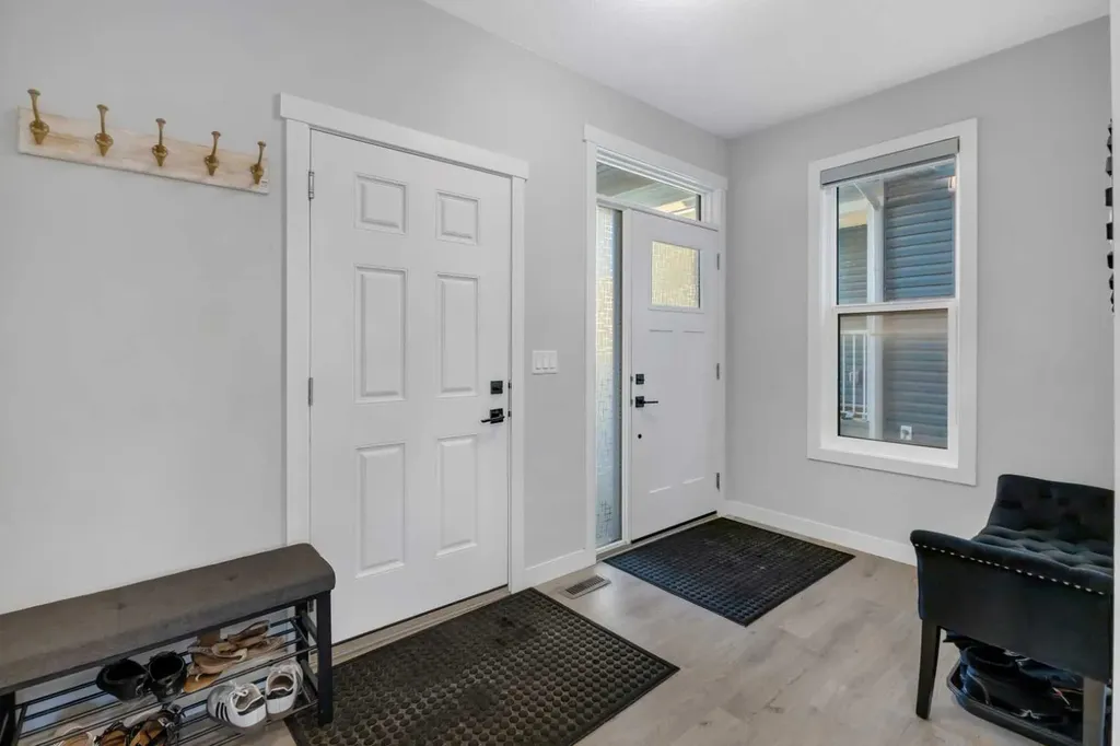 14 Carrington Road NW Calgary AB T3P 1L8