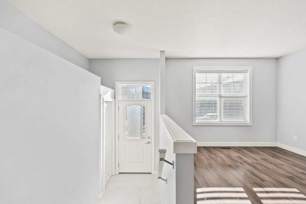 4 Evanscrest Gardens NW Calgary AB T3P 0S1