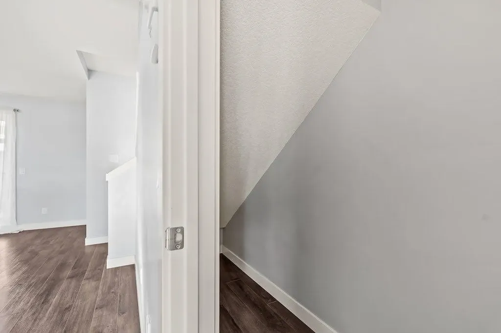 4 Evanscrest Gardens NW Calgary AB T3P 0S1