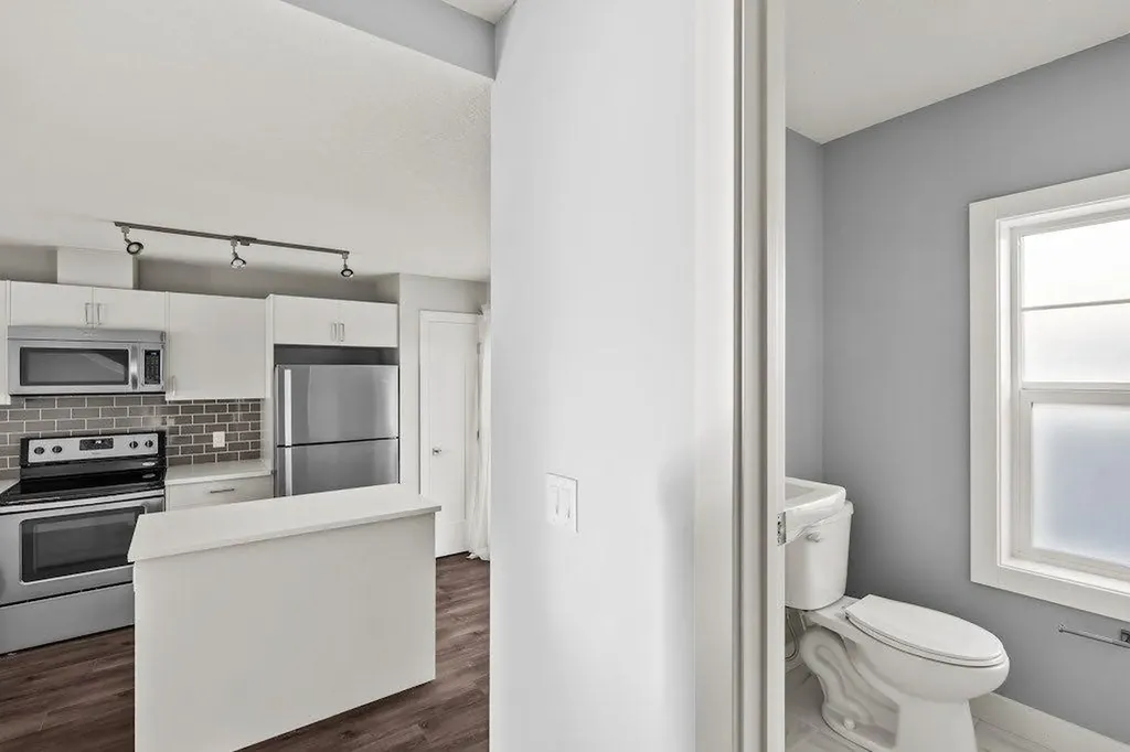4 Evanscrest Gardens NW Calgary AB T3P 0S1