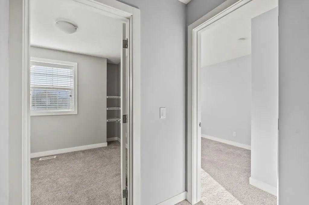4 Evanscrest Gardens NW Calgary AB T3P 0S1