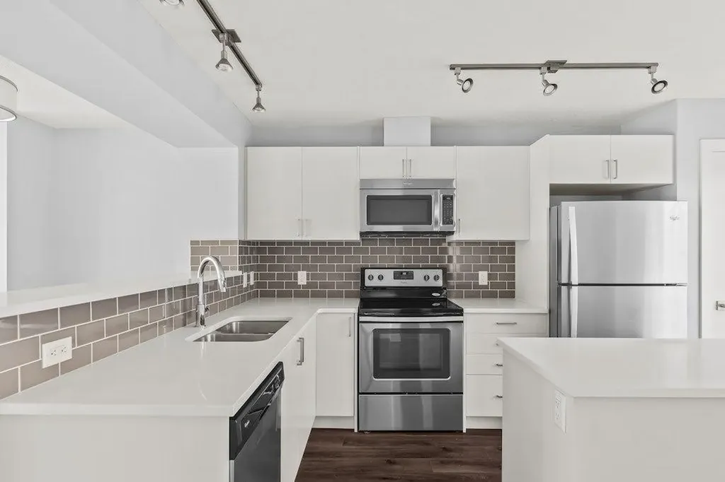 4 Evanscrest Gardens NW Calgary AB T3P 0S1