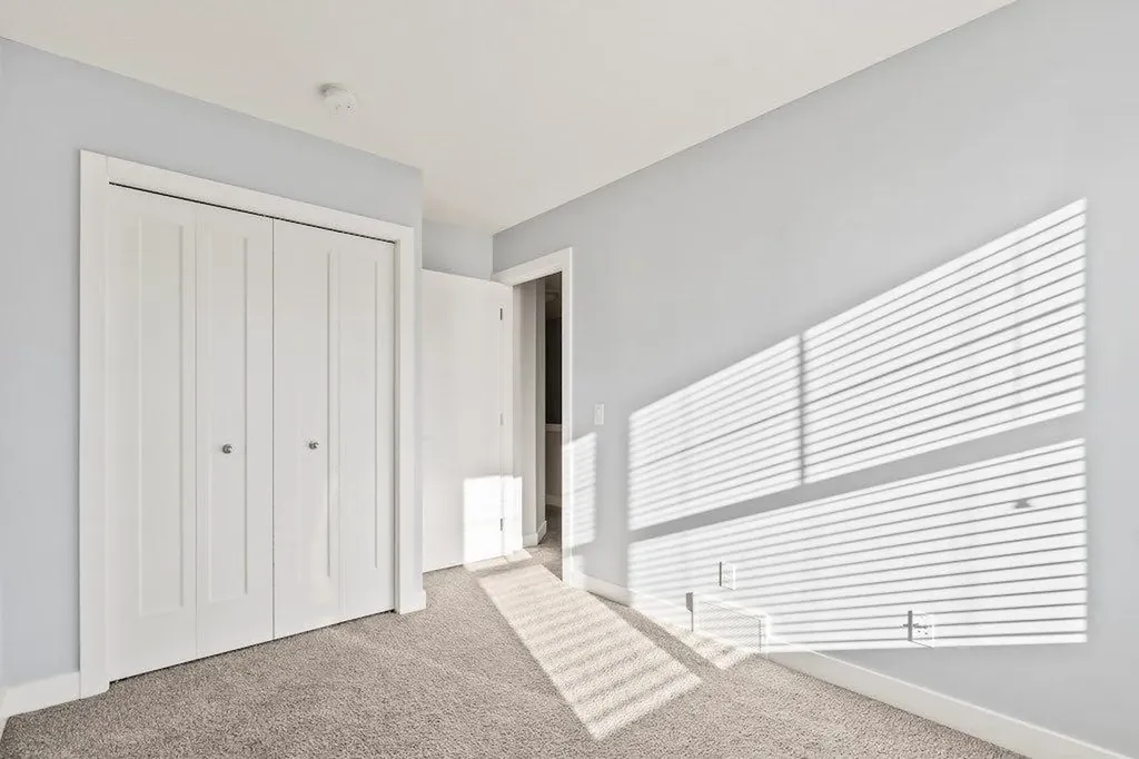 4 Evanscrest Gardens NW Calgary AB T3P 0S1