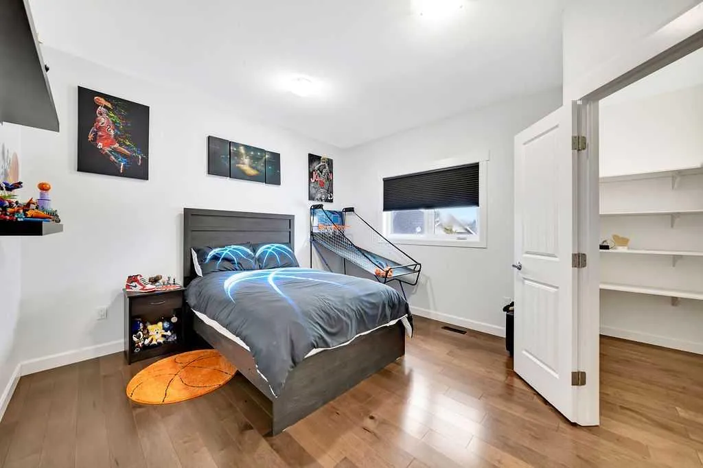 1703 56 Avenue Lloydminster AB T9V 3L5