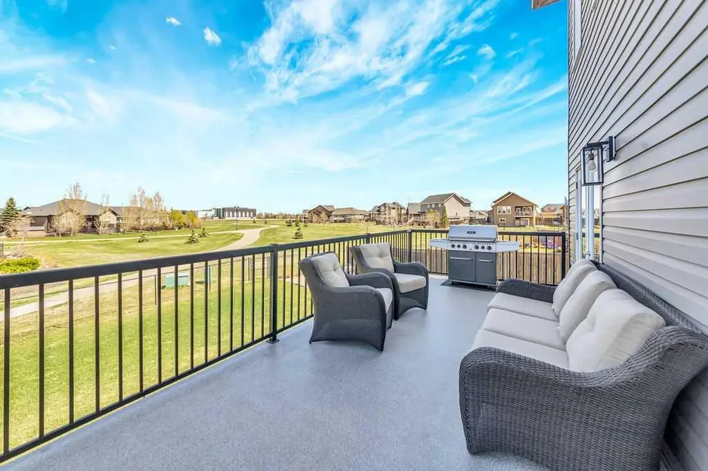 1703 56 Avenue Lloydminster AB T9V 3L5