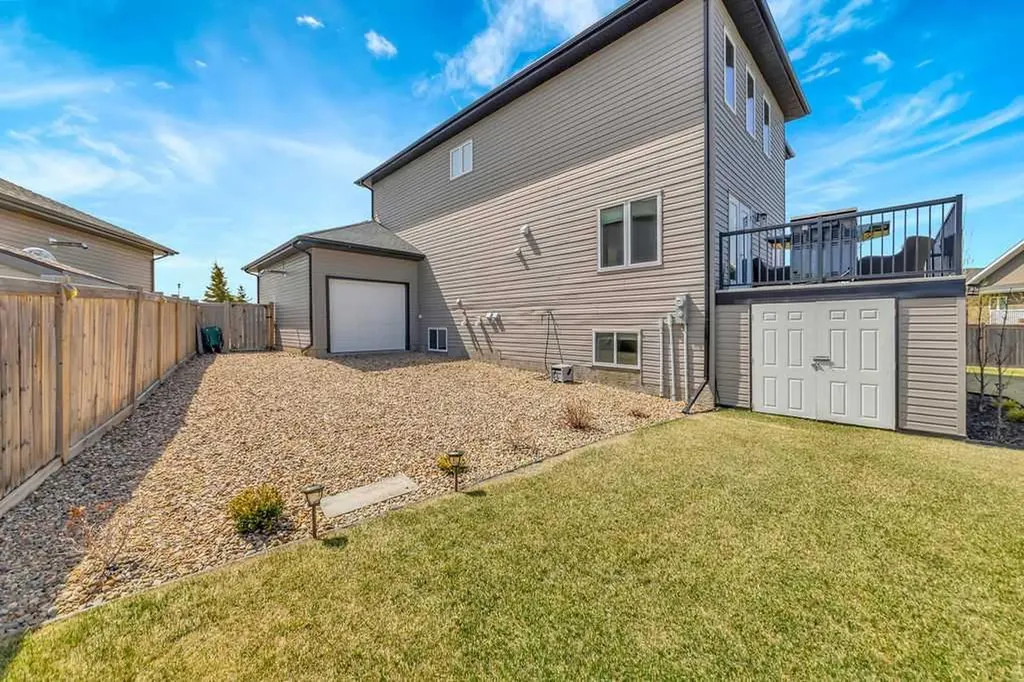 1703 56 Avenue Lloydminster AB T9V 3L5
