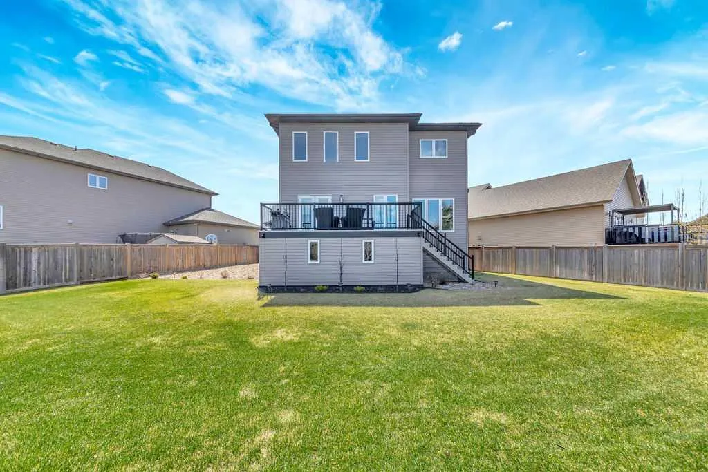 1703 56 Avenue Lloydminster AB T9V 3L5