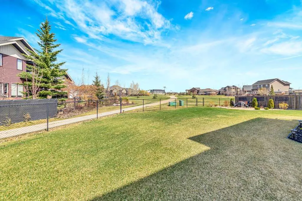 1703 56 Avenue Lloydminster AB T9V 3L5