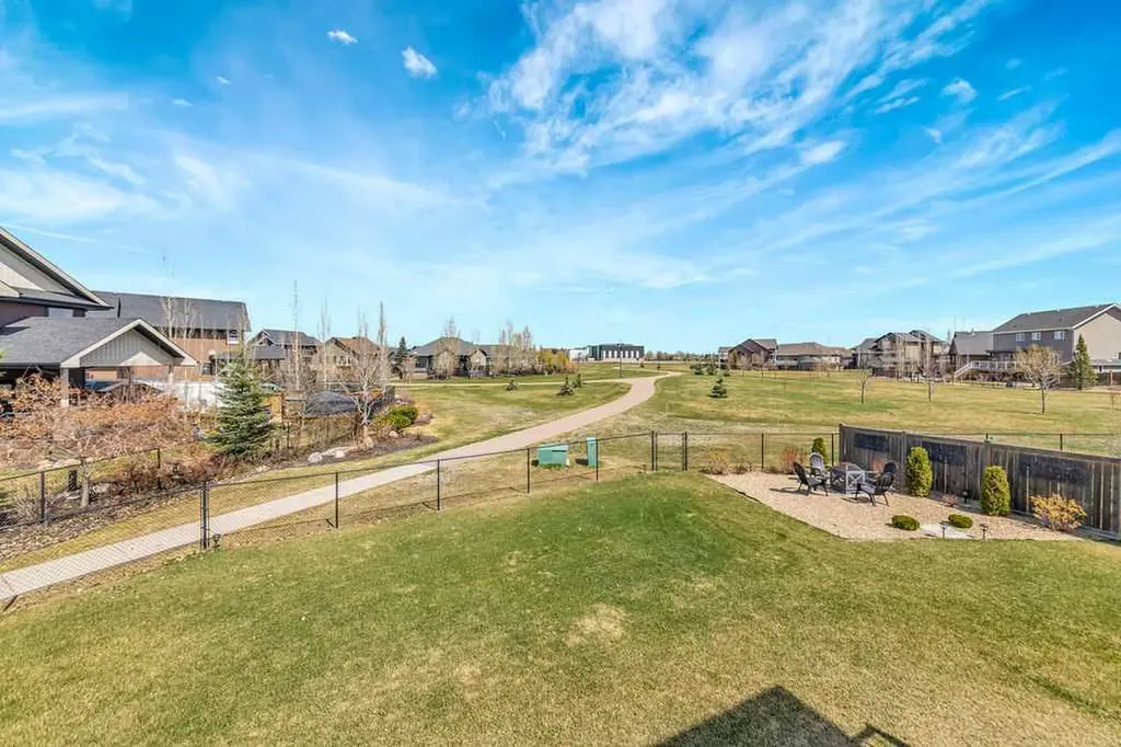1703 56 Avenue Lloydminster AB T9V 3L5