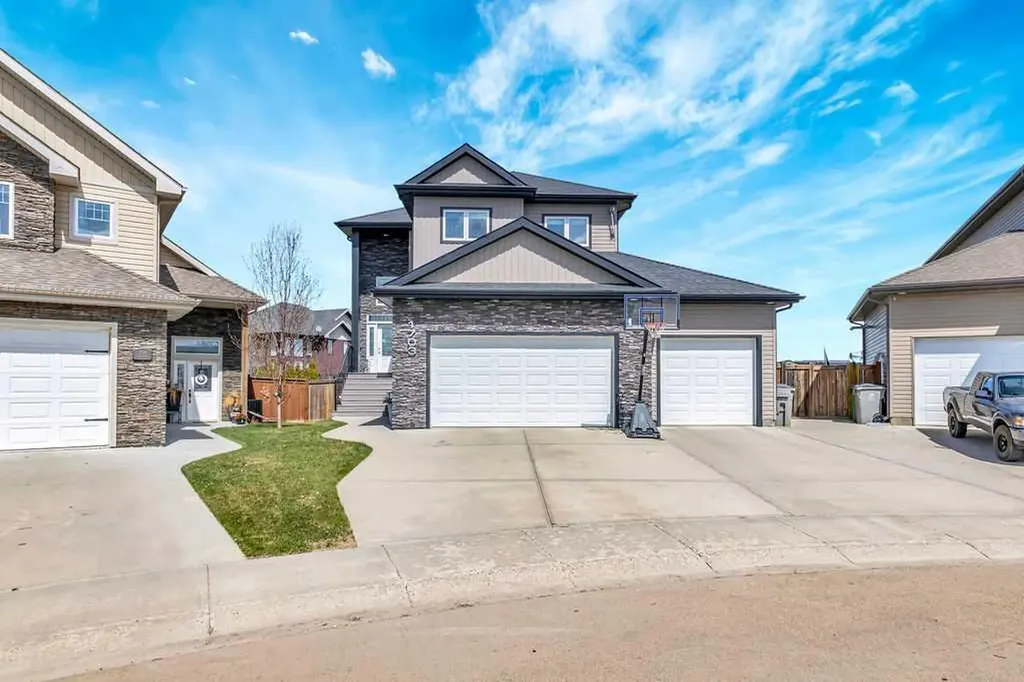 1703 56 Avenue Lloydminster AB T9V 3L5