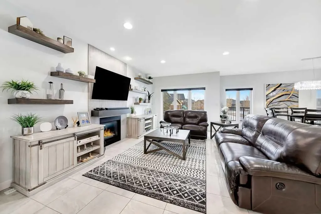 1703 56 Avenue Lloydminster AB T9V 3L5