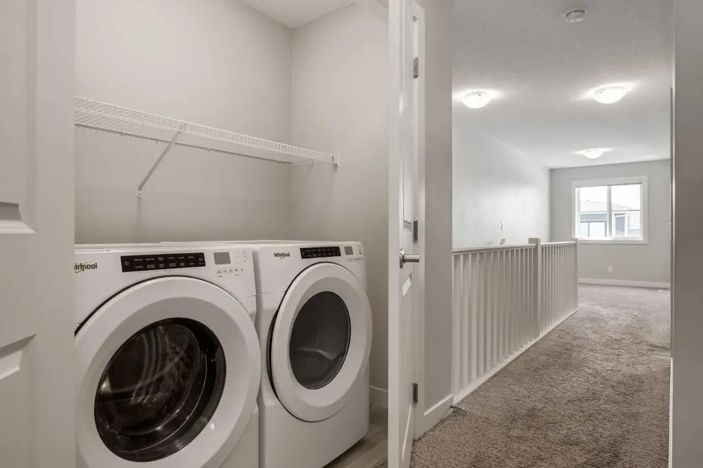 212 Crestbrook Common SW Calgary AB T3B 6L1