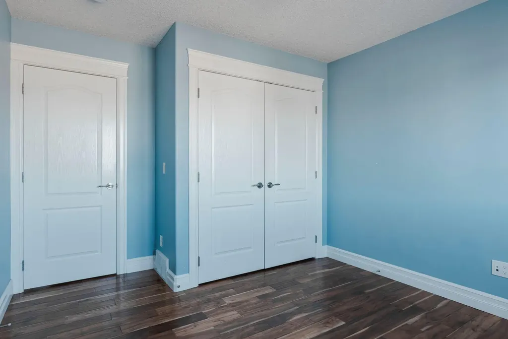 221 Warren Way Fort Mcmurray AB T9H 5H9