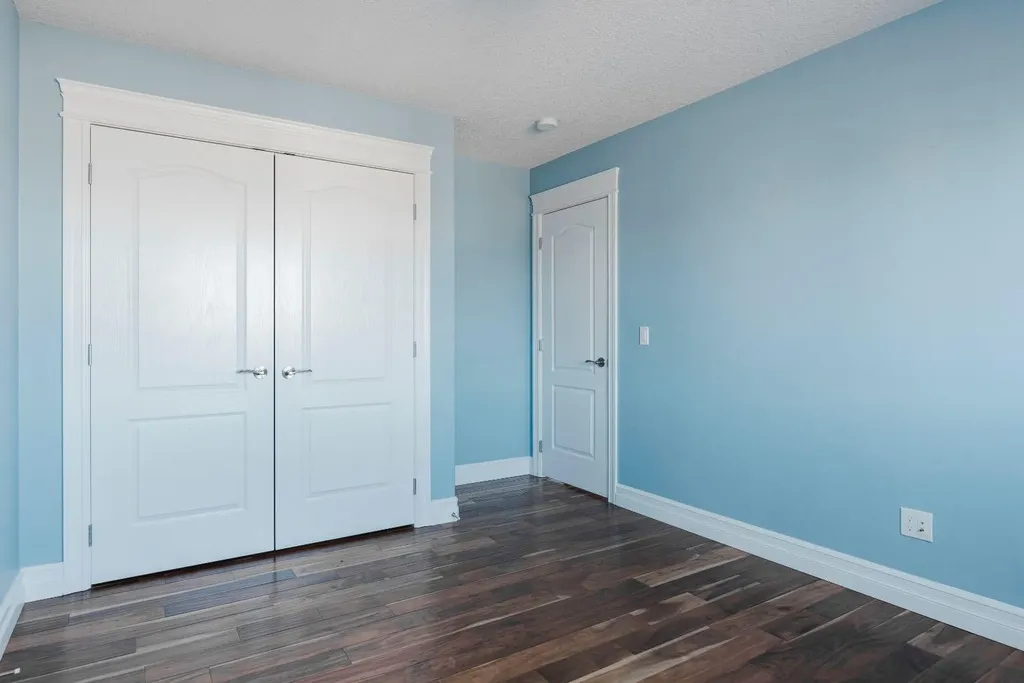 221 Warren Way Fort Mcmurray AB T9H 5H9