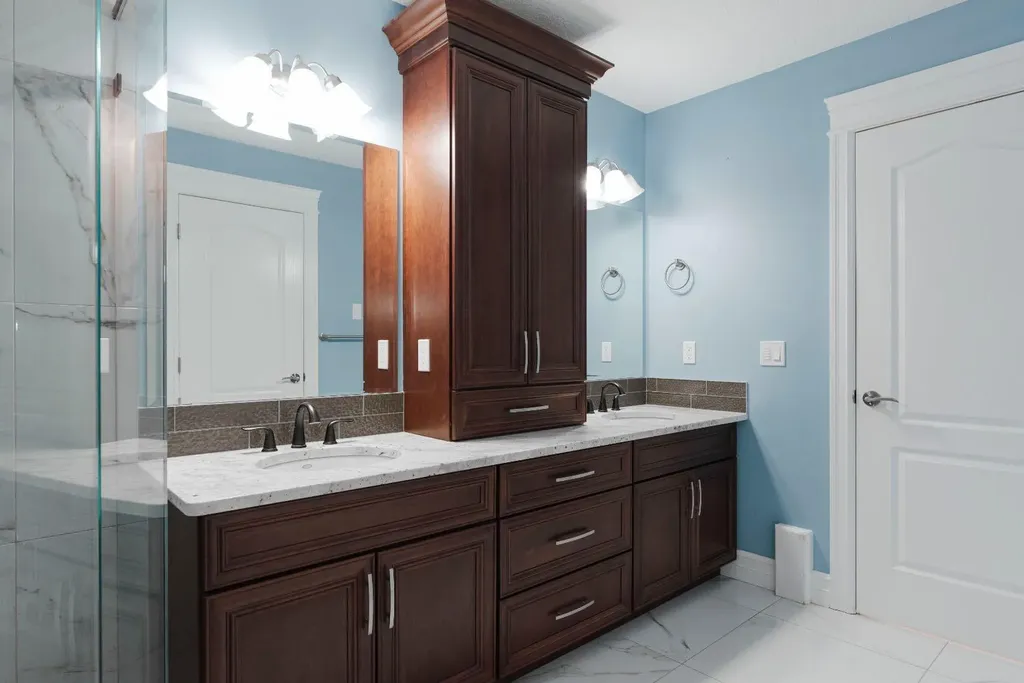 221 Warren Way Fort Mcmurray AB T9H 5H9