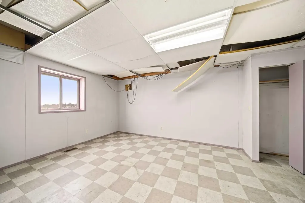 1020 Laut Avenue Crossfield AB T0M 0S0