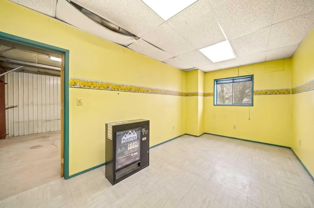1020 Laut Avenue Crossfield AB T0M 0S0