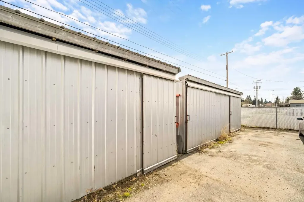 1020 Laut Avenue Crossfield AB T0M 0S0