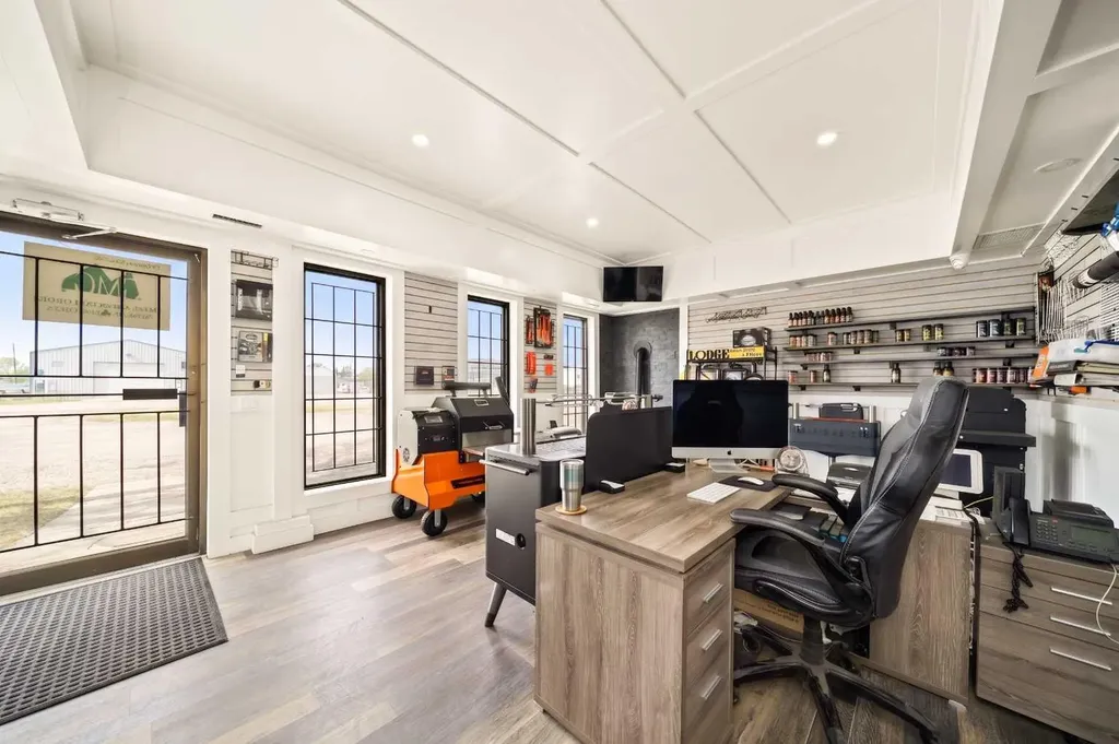 1020 Laut Avenue Crossfield AB T0M 0S0