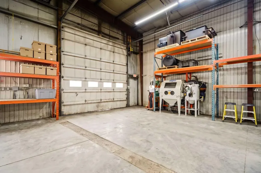 1020 Laut Avenue Crossfield AB T0M 0S0