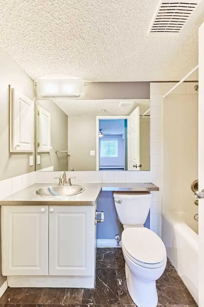 126 14 Avenue SW Calgary AB T2R0L9