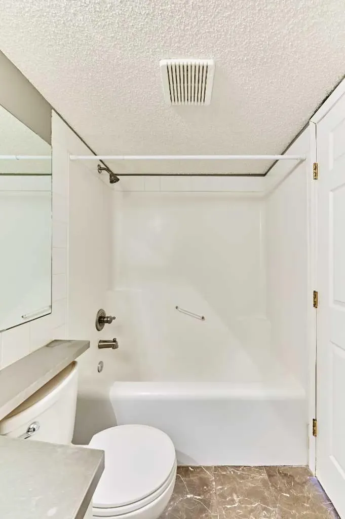 126 14 Avenue SW Calgary AB T2R0L9