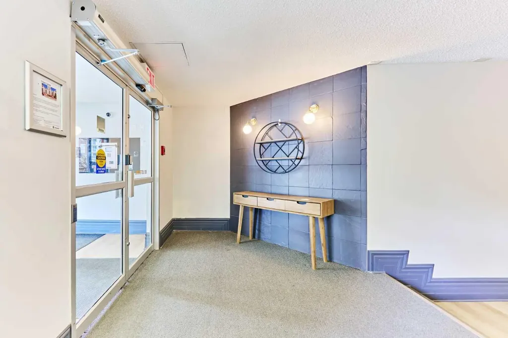 126 14 Avenue SW Calgary AB T2R0L9
