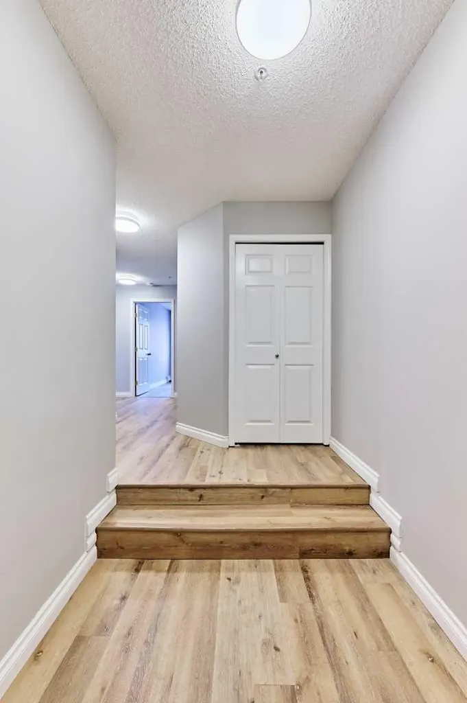 126 14 Avenue SW Calgary AB T2R0L9