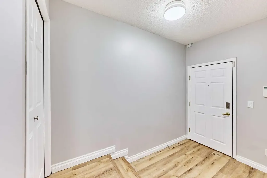 126 14 Avenue SW Calgary AB T2R0L9