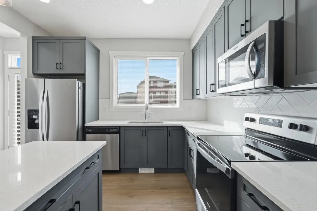 141 Belmont Drive SW Calgary AB T2X4Z7