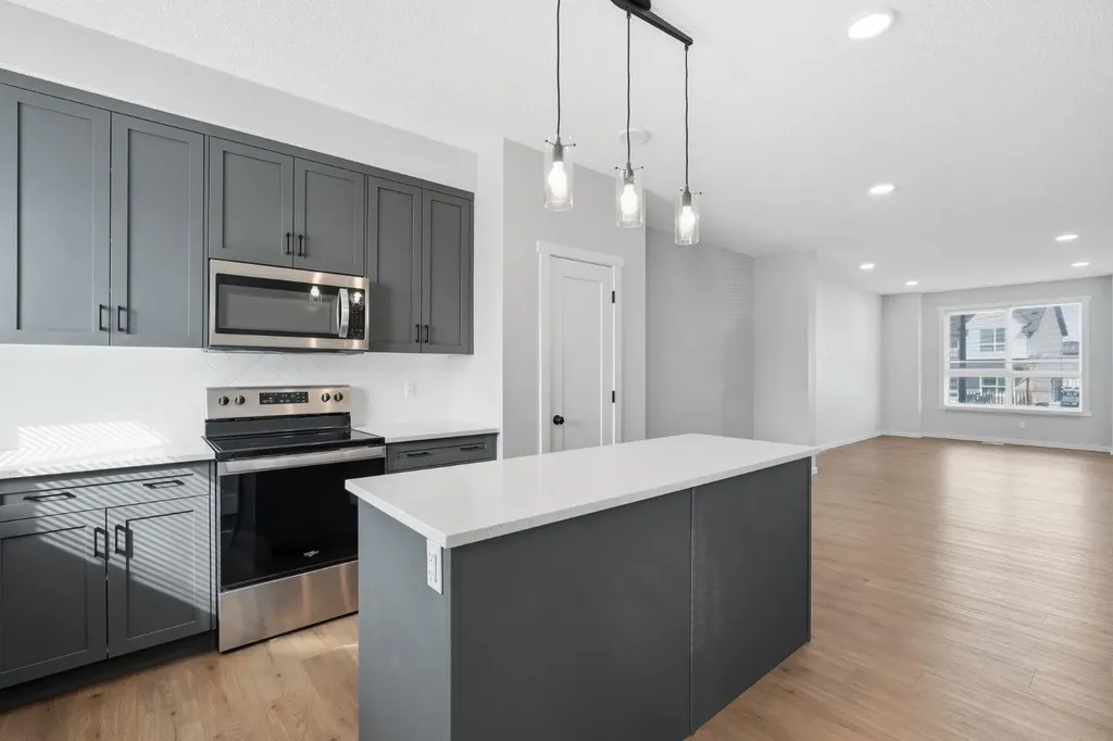 141 Belmont Drive SW Calgary AB T2X4Z7