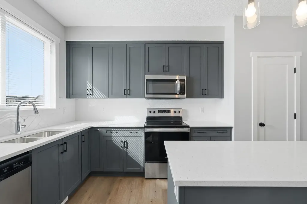 141 Belmont Drive SW Calgary AB T2X4Z7