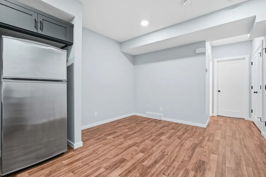 141 Belmont Drive SW Calgary AB T2X4Z7