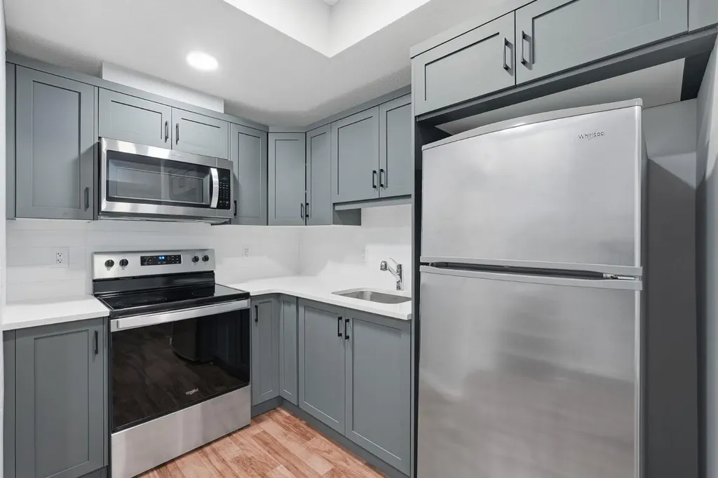 141 Belmont Drive SW Calgary AB T2X4Z7