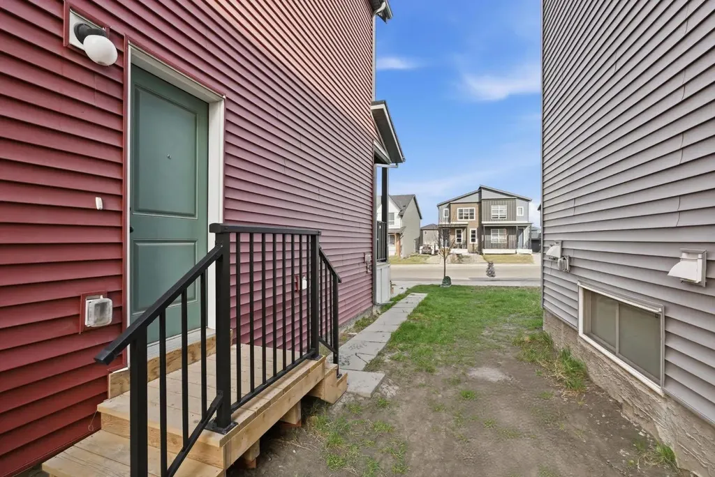 141 Belmont Drive SW Calgary AB T2X4Z7