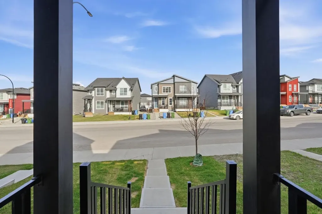 141 Belmont Drive SW Calgary AB T2X4Z7