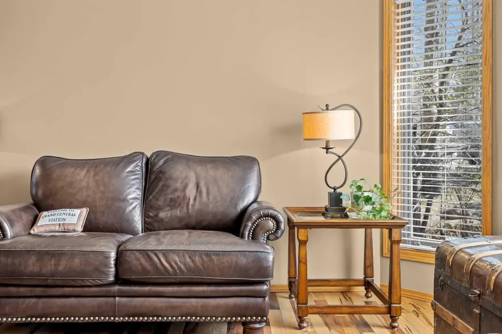 30 Gleneagles View Cochrane AB T0L 0W2