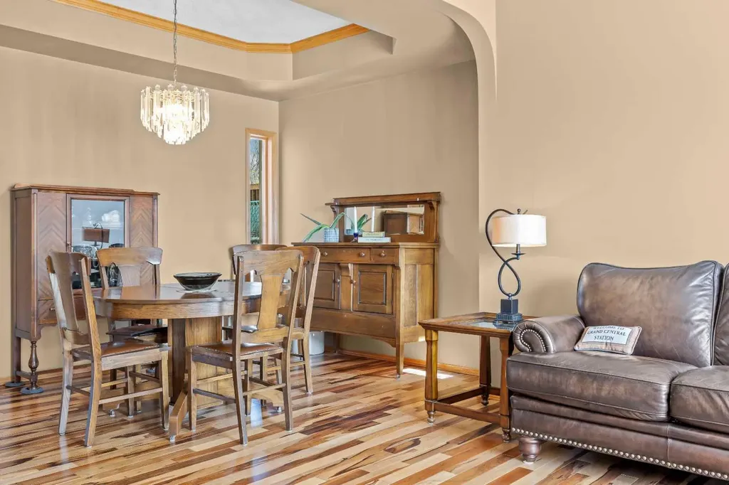 30 Gleneagles View Cochrane AB T0L 0W2