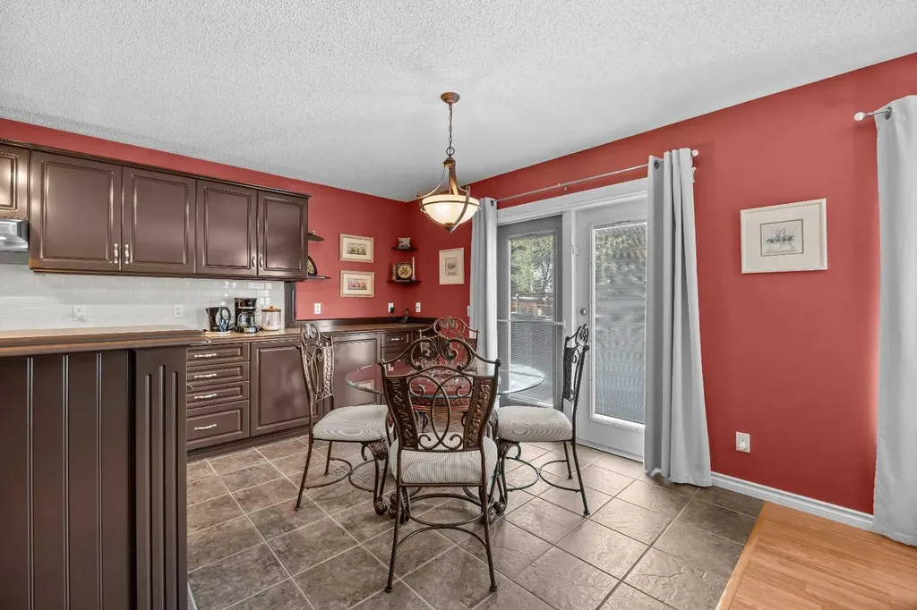 11178 Hidden Valley Drive NW Calgary AB T3A 6C7