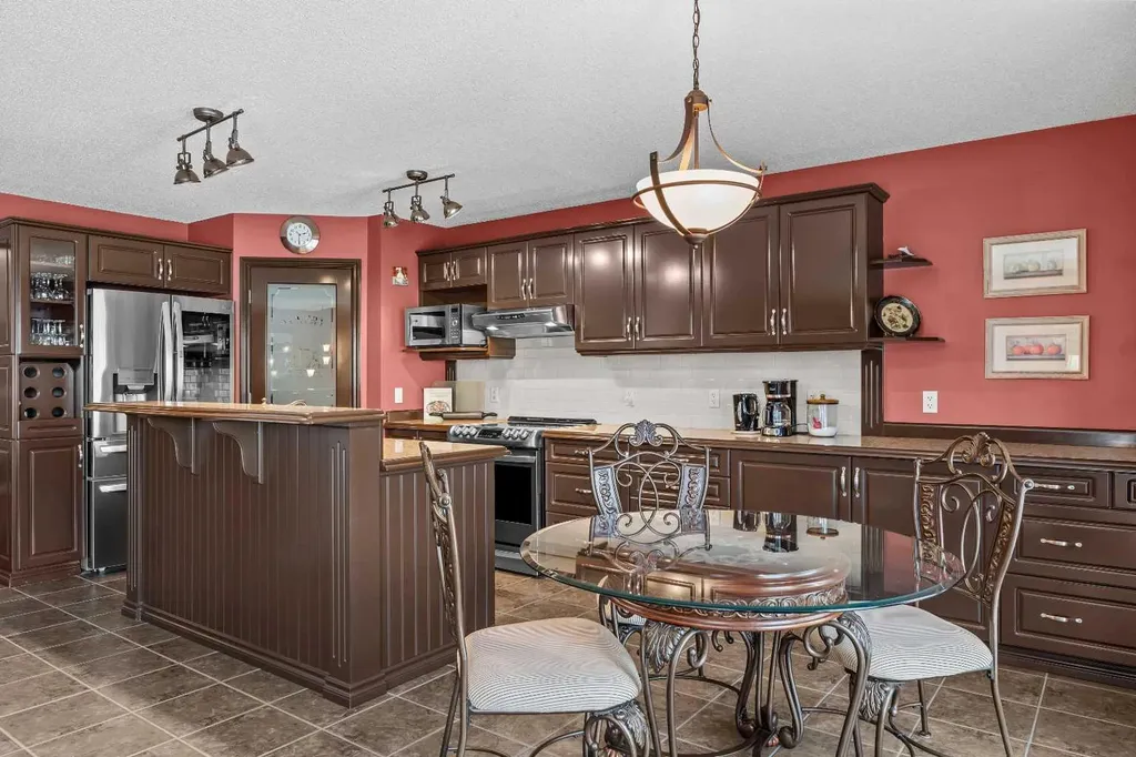 11178 Hidden Valley Drive NW Calgary AB T3A 6C7