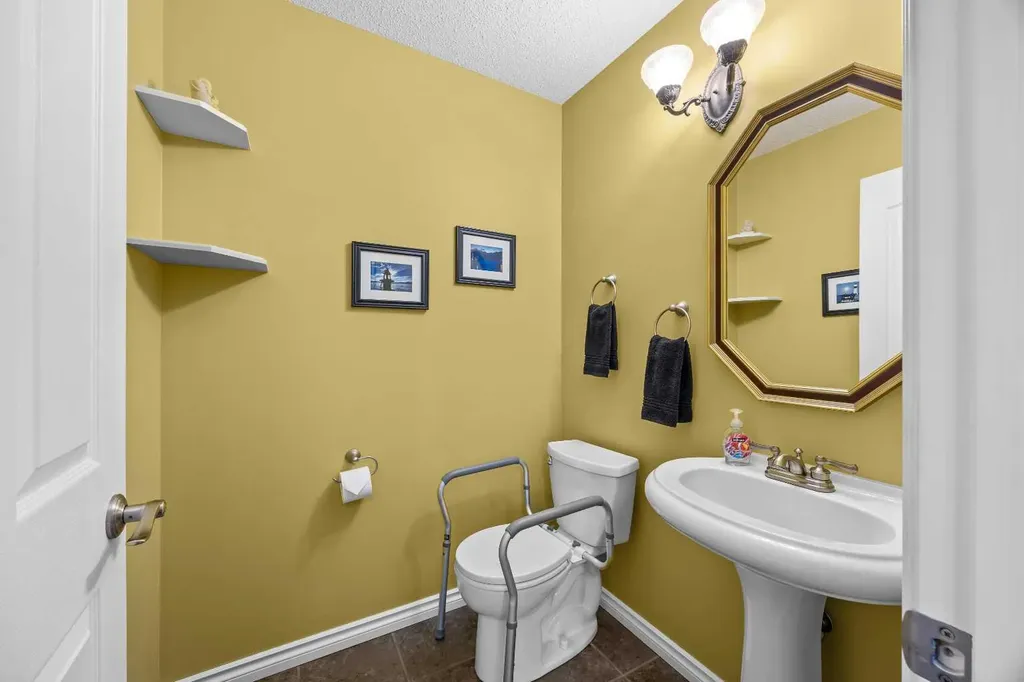 11178 Hidden Valley Drive NW Calgary AB T3A 6C7