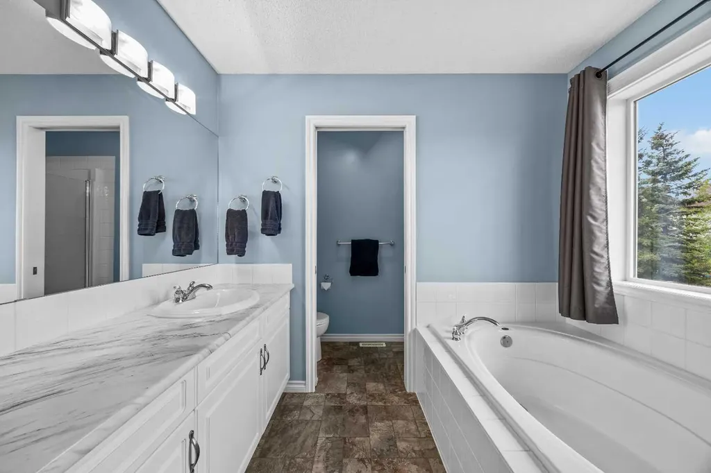 11178 Hidden Valley Drive NW Calgary AB T3A 6C7