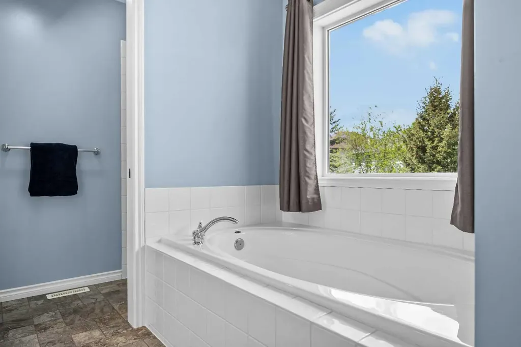 11178 Hidden Valley Drive NW Calgary AB T3A 6C7